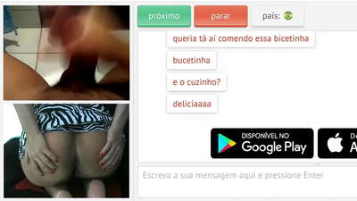 기혼자들은 낯선 사람이 자위하는 것을 보는 것을 좋아합니다.